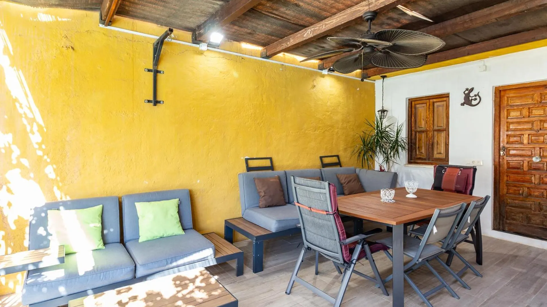 Casa Samia Villa Conchar
